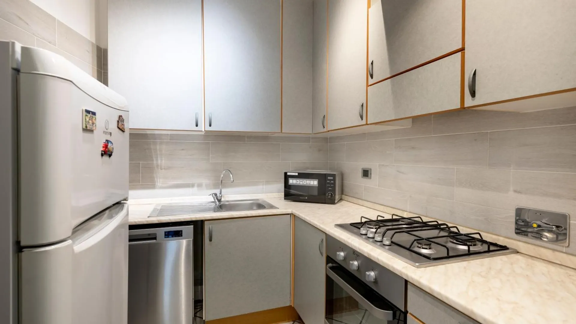 Vatican Apartment - San Pietro Station Rome 0*,  Italy